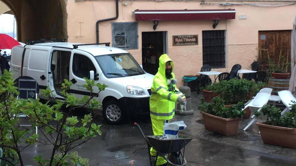 Sversamento di gasolio in centro