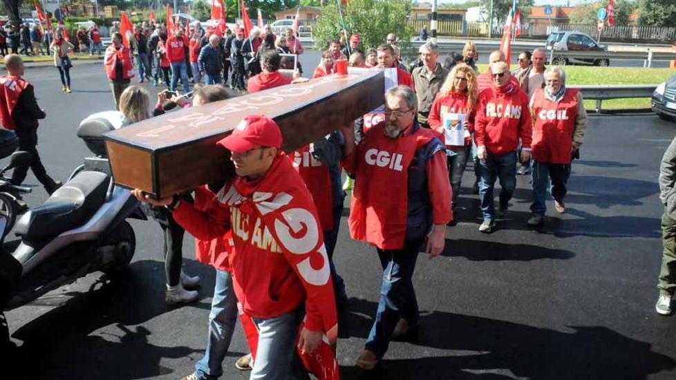 «Quel corteo è una messa in scena» Il duro attacco di Cna ai sindacati
