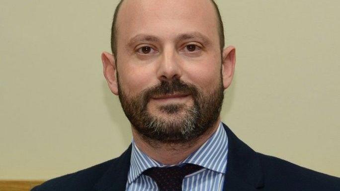 Oggi Carlo Careddu presenta Olevà, lista dei frazionisti