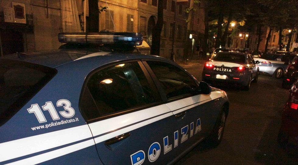 L’arrestato in cella non parla, si cerca il complice fuggito 