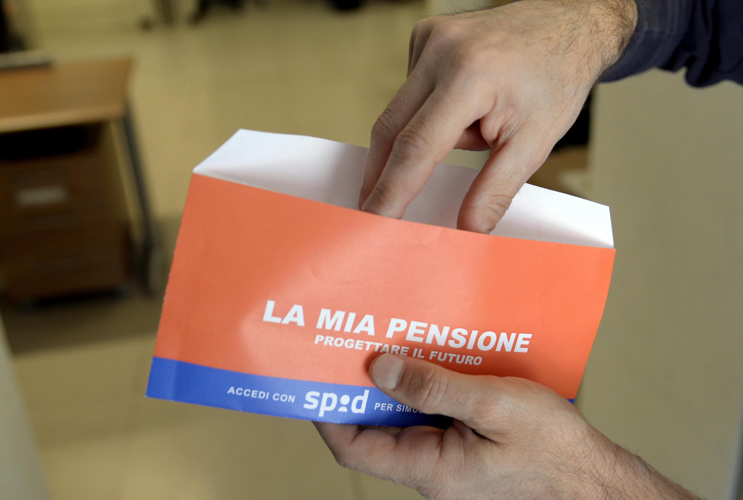 Buste arancioni Inps, simulazioni pronte per le pensioni dei modenesi