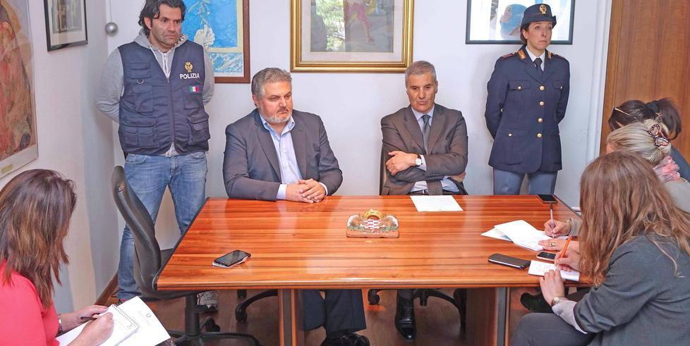 Droga, dieci arresti in quattro province 