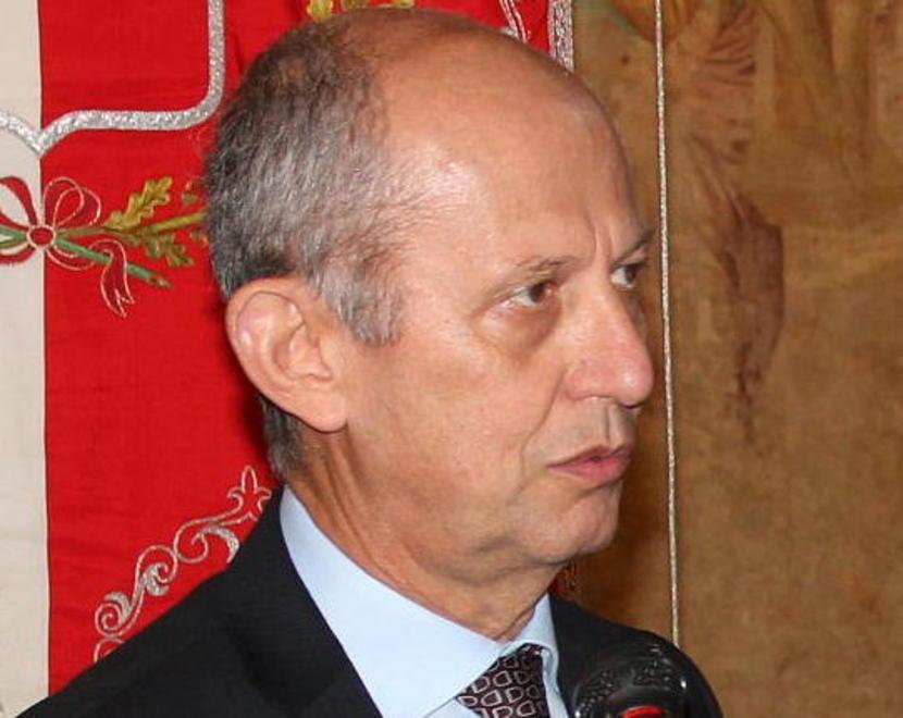 E intanto la Regione mette le spiagge a gara
