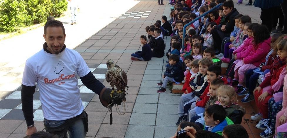 «Rapaci capaci», spettacolo per i bambini