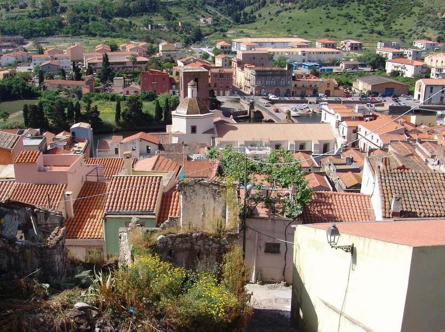 Ora Bosa si veste di primavera 