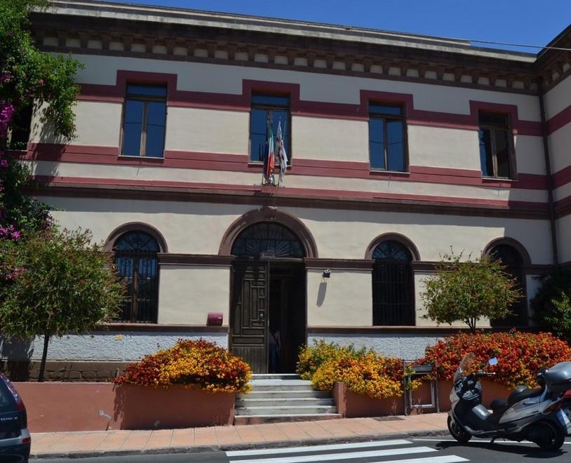 Lo Stato pigliatutto: in due anni a Bosa tagli per tre milioni 