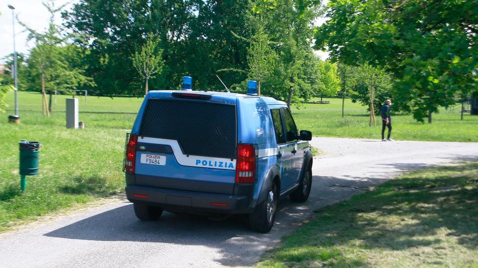 «Quell’uomo voleva accoltellarmi»