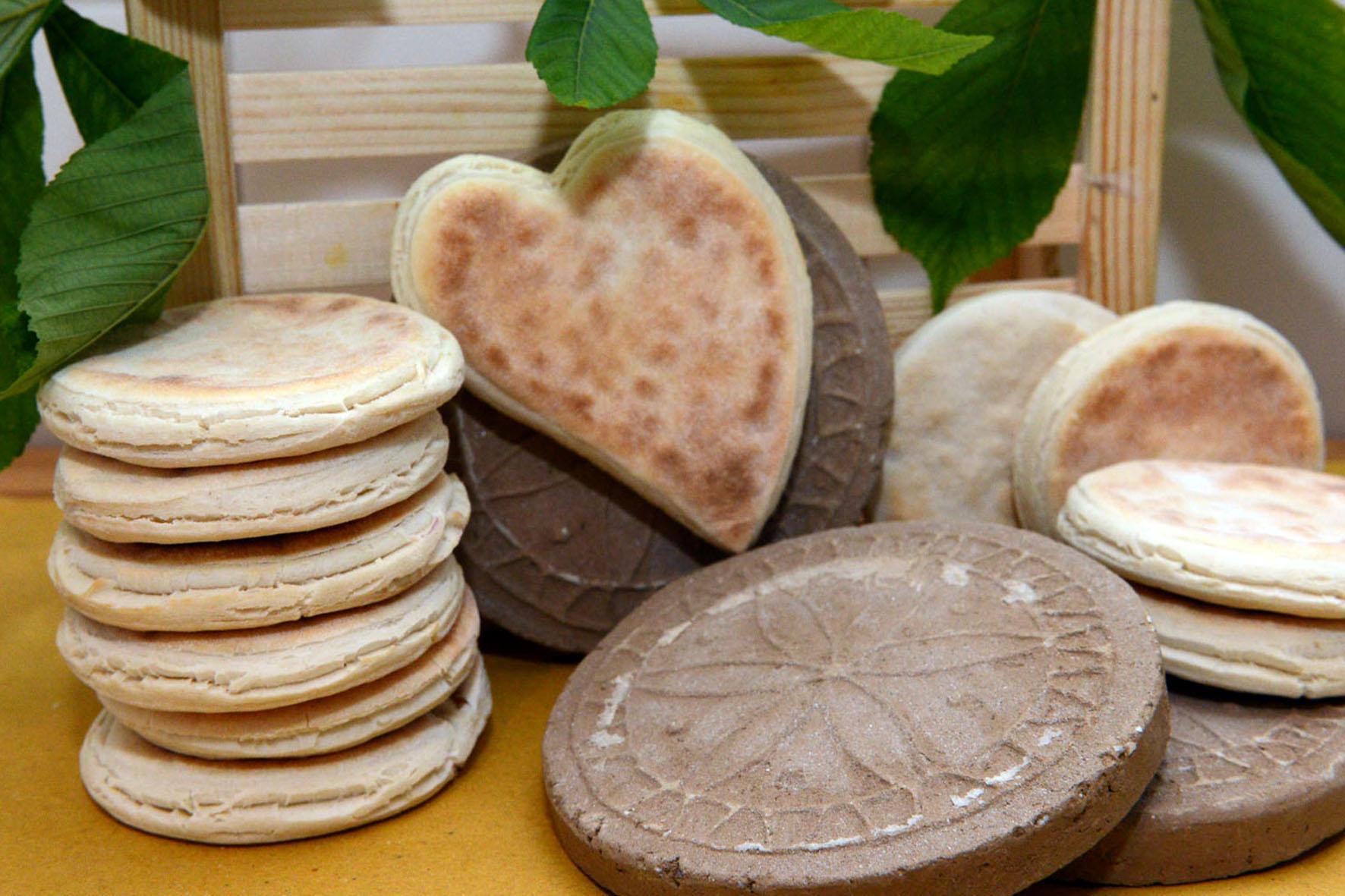  SONDAGGIO/Tigella del cuore: preferisci chiamarla tigella o crescentina?