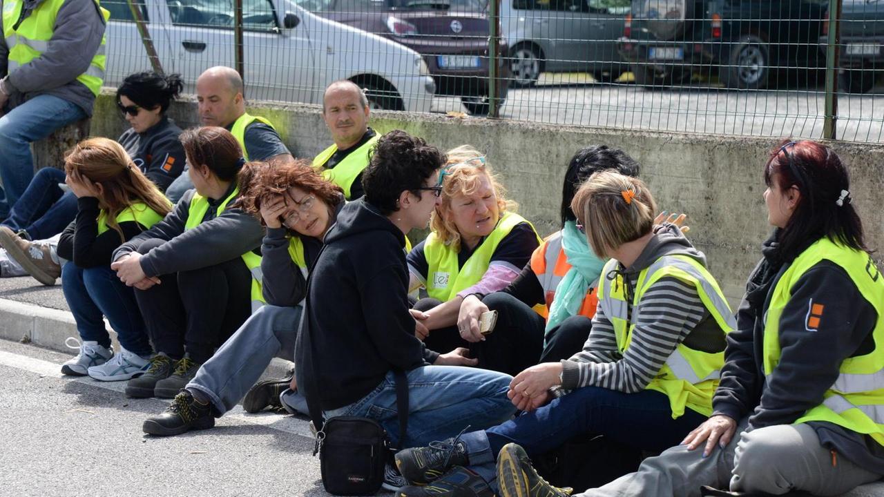 Lavoro, quasi 2,5 milioni di ore di “cassa” in soli tre mesi