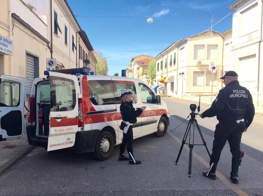 Servono 5 vigili stagionali per garantire il turno serale