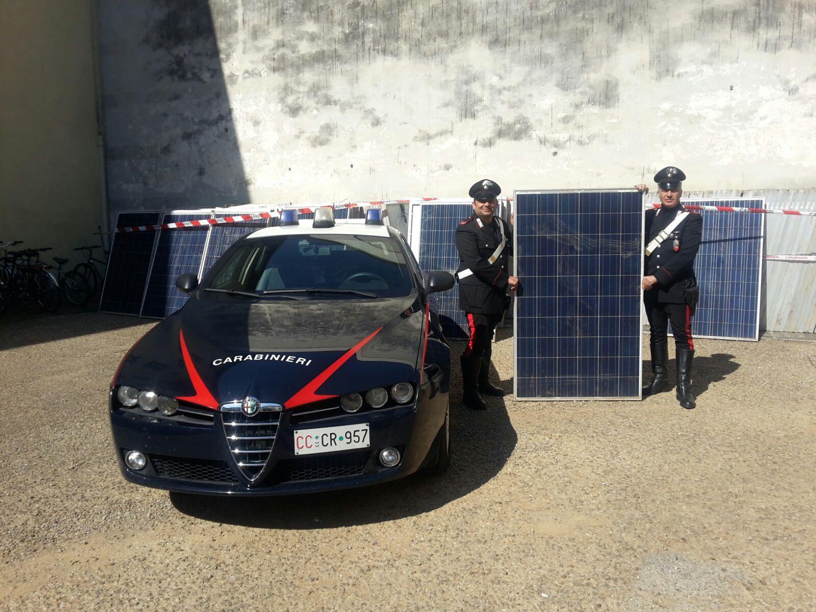 I pannelli solari ritrovati nel furgone
