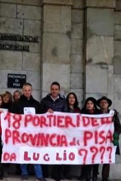 «Impossibile vivere con uno stipendio di quattrocento euro»