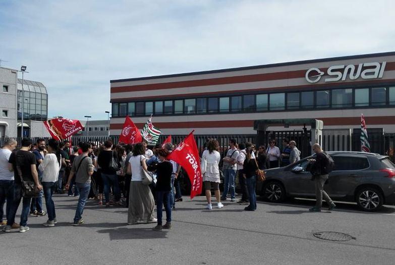 I sindacati: «La Snai dà il via ai trasferimenti»