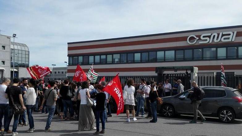 I sindacati: «La Snai dà il via ai trasferimenti»