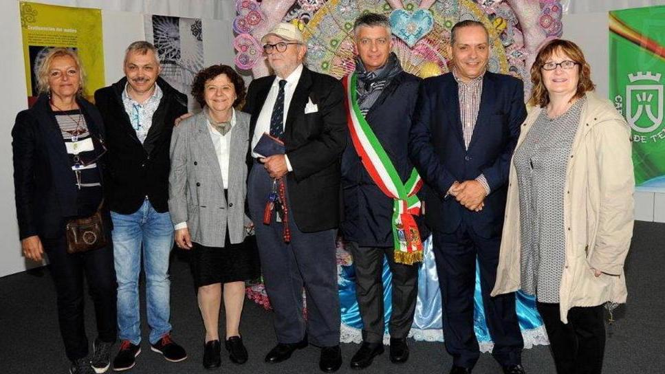 Delegazione estera nell’hotel del fratello del sindaco