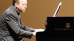 La grande musica a Trinità col pianista Matteo Falloni