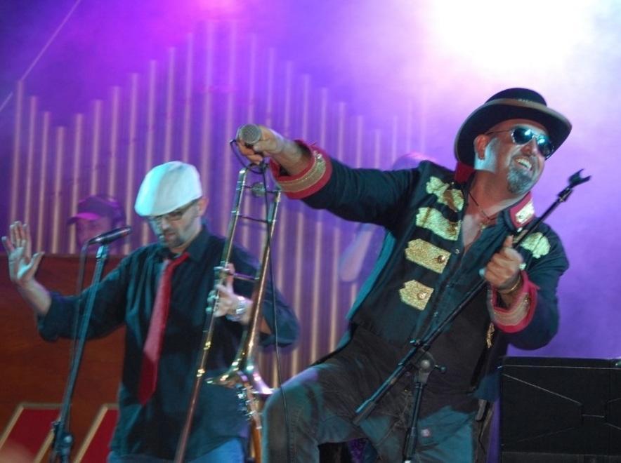 Canne da Zucchero esplosivo live alla disco Matterello