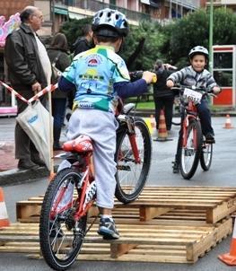 Gimkabimby al Parco Rocca sfide a due ruote per i piccoli 