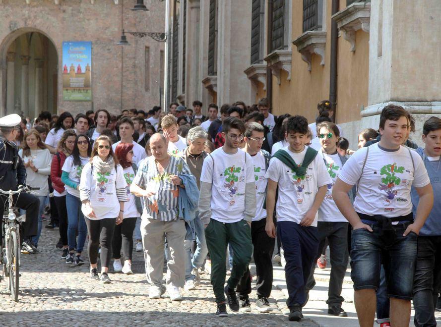Il benessere vien camminando Scuole e Spal unite