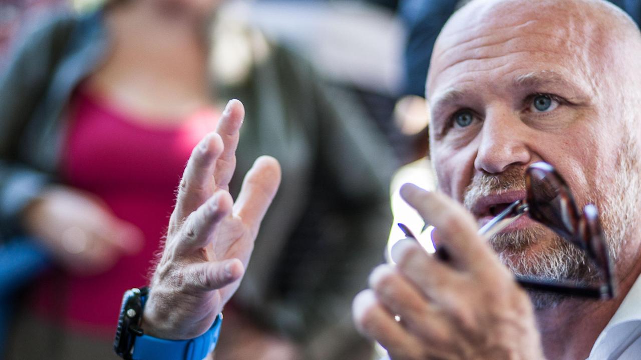 «Col Pd stipendi da 400mila euro». Ma i dirigenti smentiscono Nogarin
