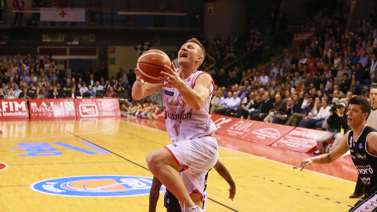 La Grissin Bon affronta Sassari in gara 1. LA DIRETTA