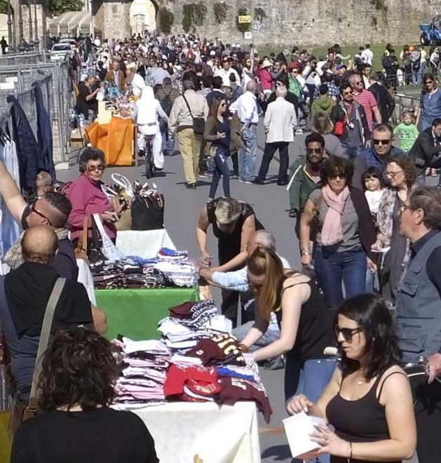 Vendite e scontrini con la “tolleranza” dei vigili urbani