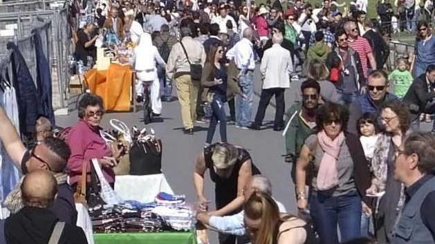 Vendite e scontrini con la “tolleranza” dei vigili urbani