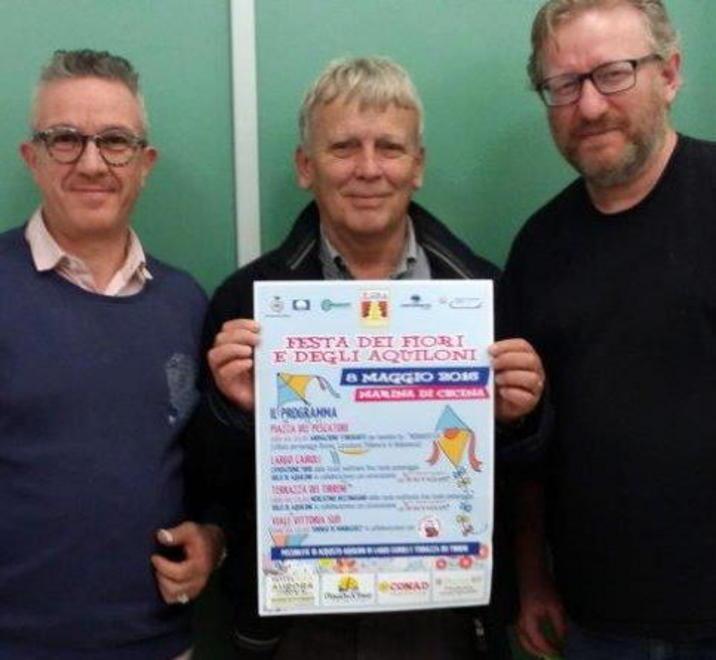 Con fiori e aquiloni festa di maggio a Marina di Cecina 