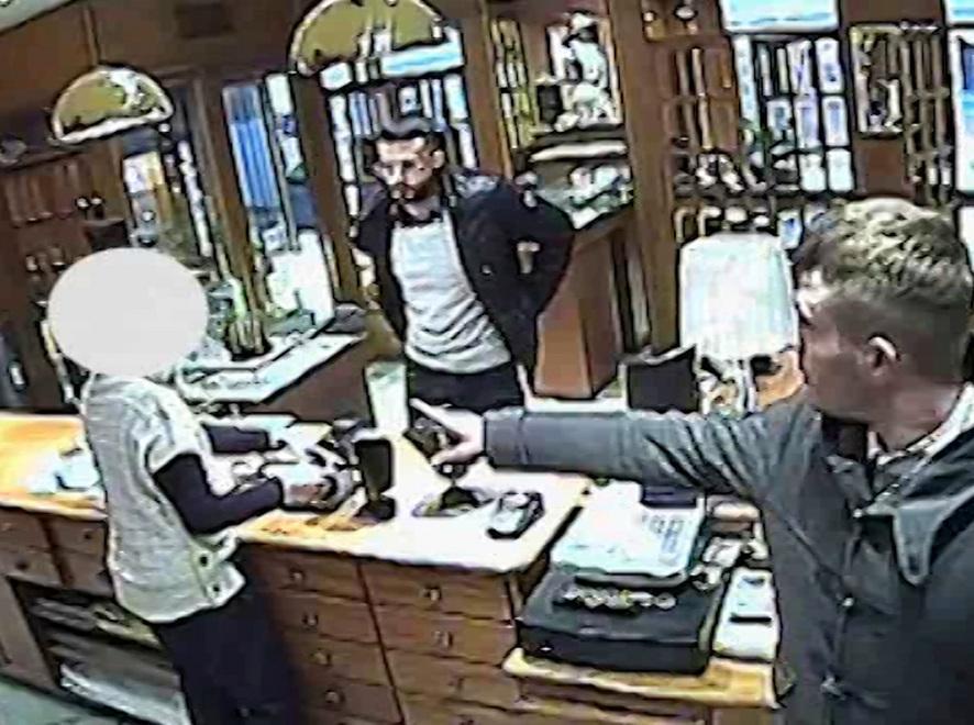 Gioielleria Galli, presi il “palo” e il basista 