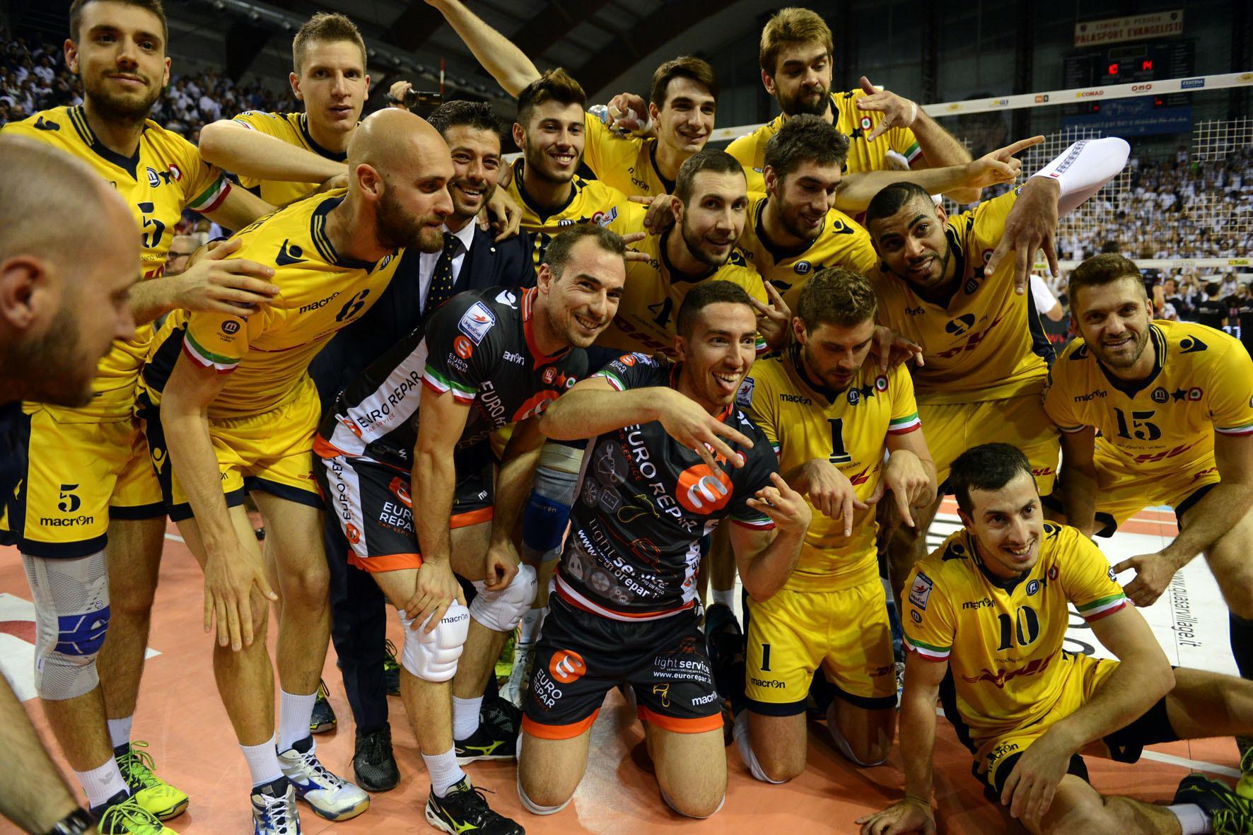 Parliamoci - Modena, il volley al centro del villaggio