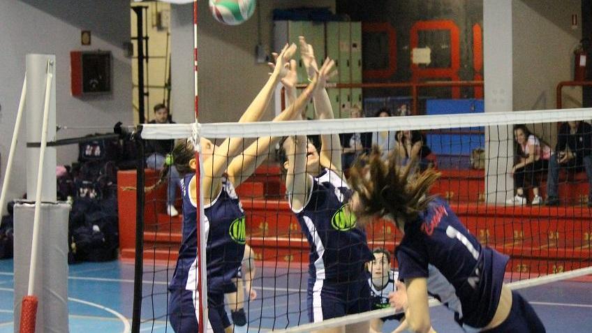 Un attacco di Nesi per il Viva volley