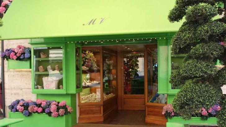 Lo storico negozio Mauro Volponi di via Carducci, a Forte dei Marmi, sotto la boutique di via IV Novembre (foto Ciurca/Paglianti)