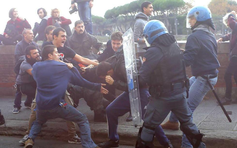 Ricorso al prefetto per annullare i “Daspo di piazza”
