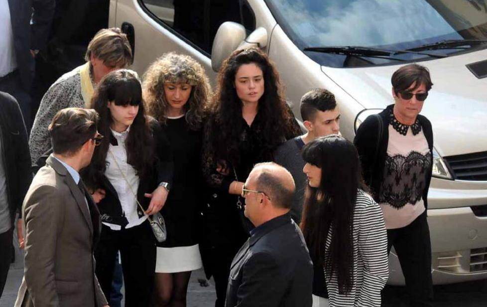 Cantano Mengoni per l’addio a Andrea 