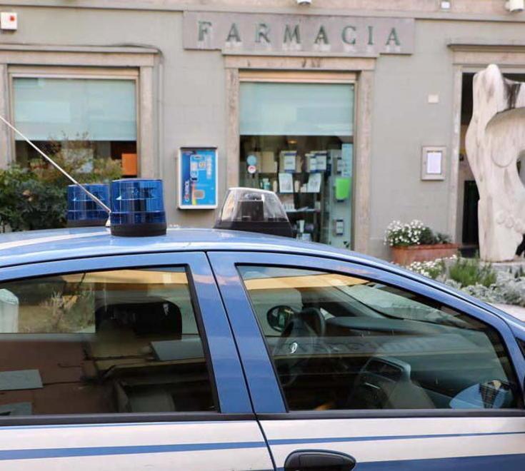 Una banda di trasfertisti i rapinatori delle farmacie 