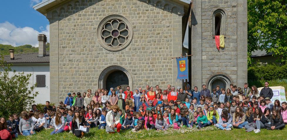Gli alunni celebrano lo Statuto di Vallisnera 
