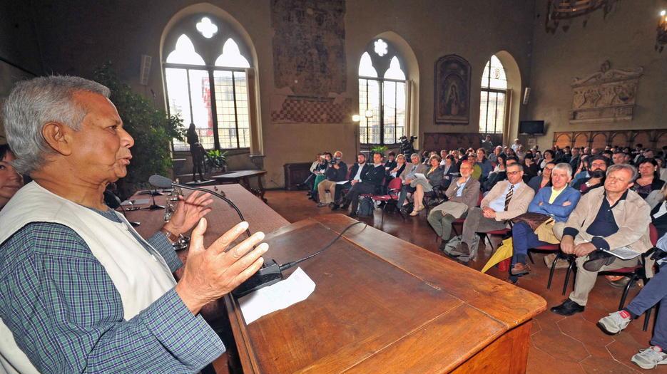 Il Nobel Yunus: orgoglioso di essere pistoiese