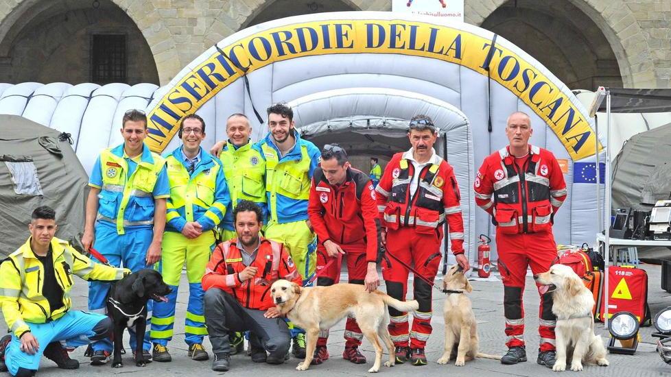 Un’ospedale d’emergenza in piazza Duomo