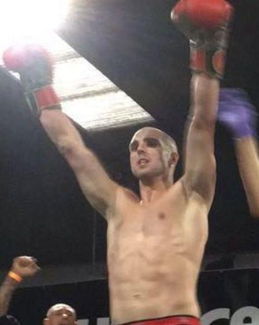Gianluca Vincenzi non tradisce all’esordio col Pro Fighting