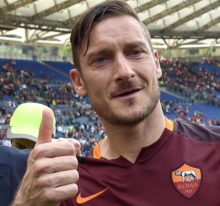 L’Olimpico applaude Totti e la Roma 