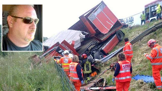 Il camion uscito di strada e Valerio Bottai