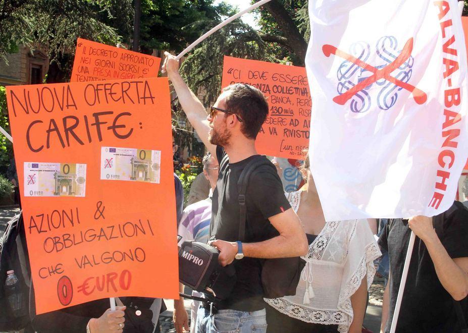 Decreto rimborsi Carife Il Pd: bisogna cambiare 