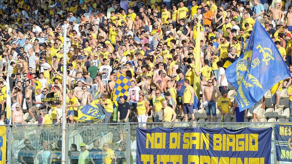 Il Modena chiama i tifosi, curva a 1 euro