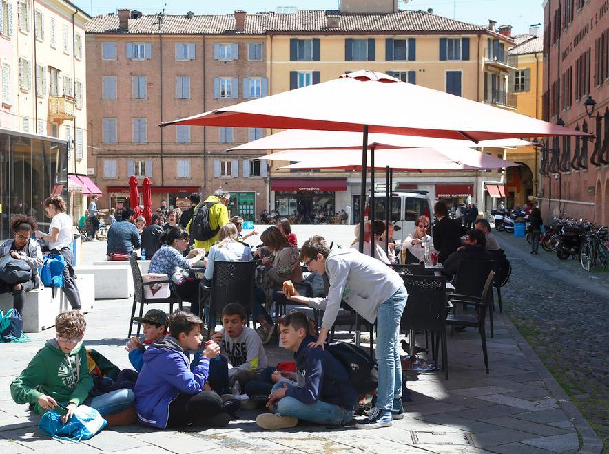 Dehors, dopo le proteste ecco i permessi 