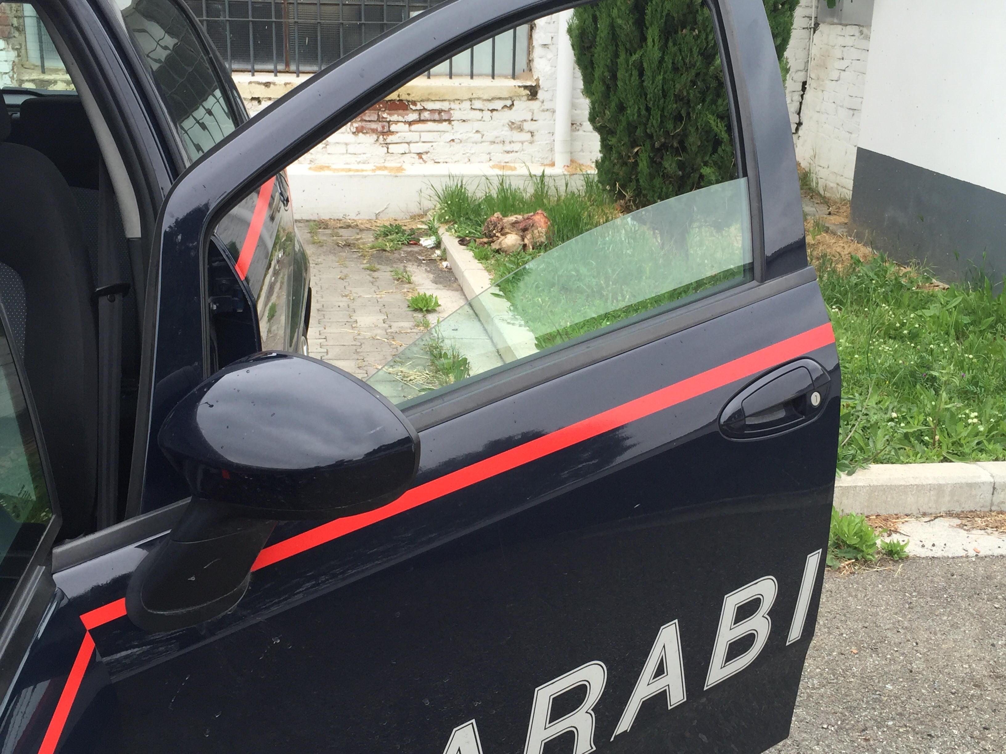 Un'auto dei carabinieri 