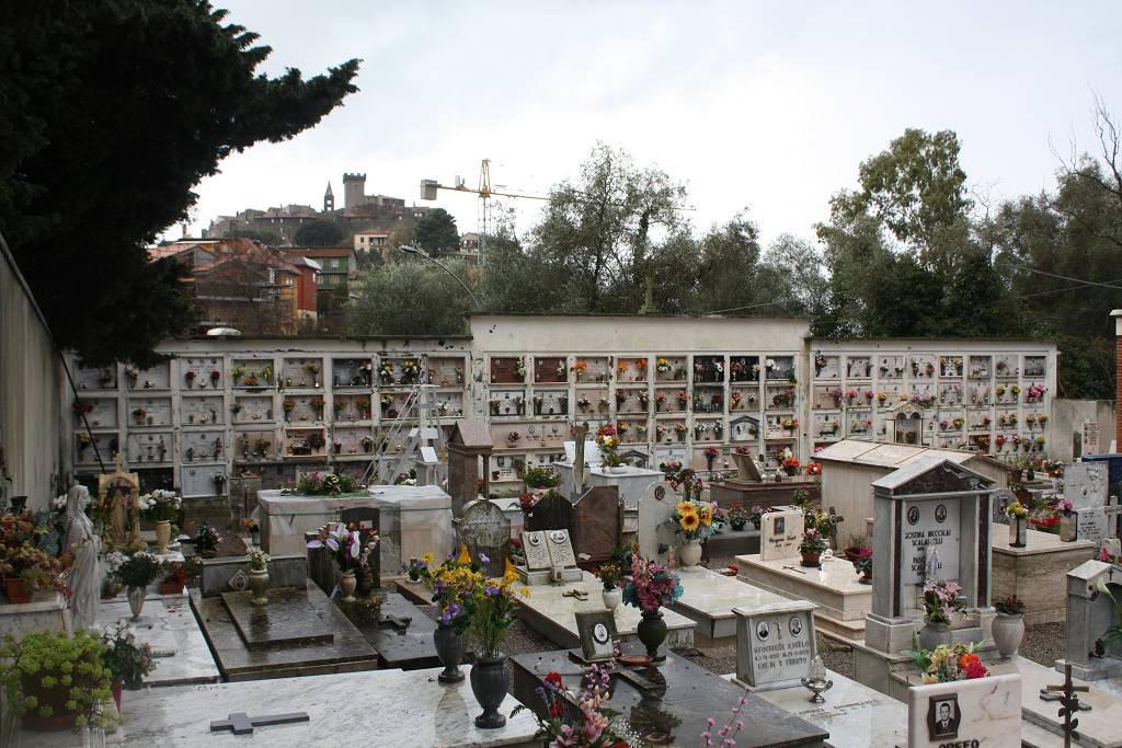 Il cimitero di Capalbio