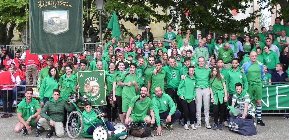 Il rione Gorina vince la sfilata con la rivitazione scenografica e colorata delle “Olimpiadi nel tempo”