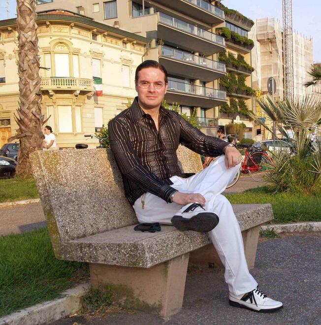Le idee di Klaus Davi dividono i viareggini 
