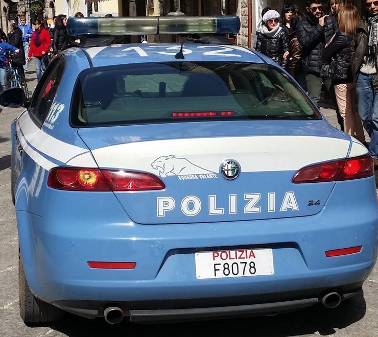 La lite tra ragazzi finisce a coltellate 