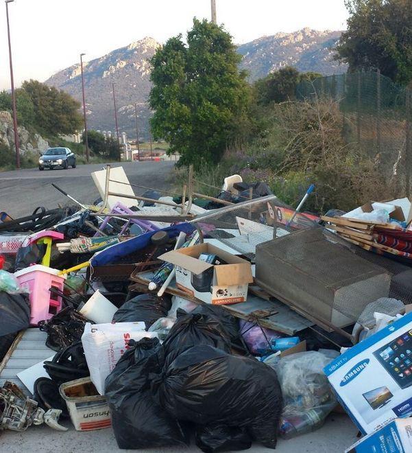 Ecocentro in tilt, è emergenza rifiuti 